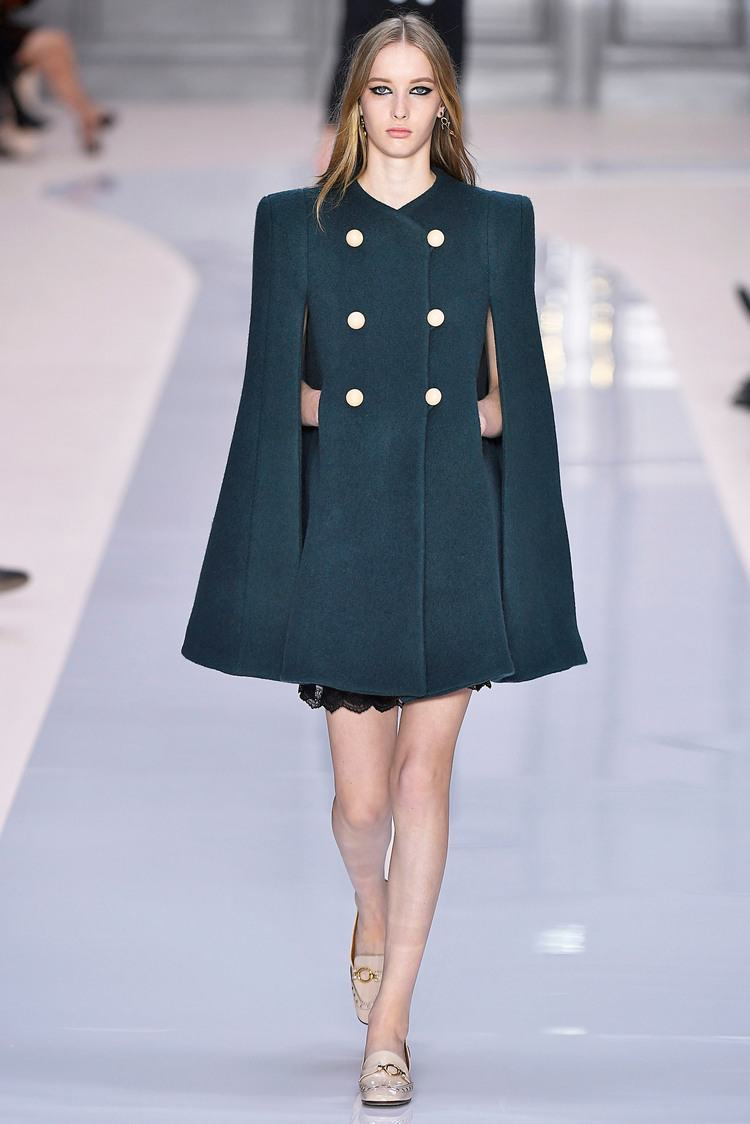 Модные женские пальто - зеленый цвет выходит на новый уровень